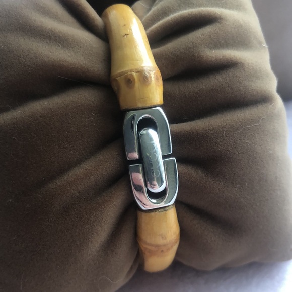 Gucci 6800L Bamboo bangle watch - Picture 6 of 15